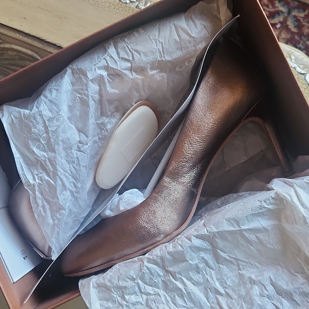 🌷Coach Rosey Bronze Women's Heels - Picture 8 of 10